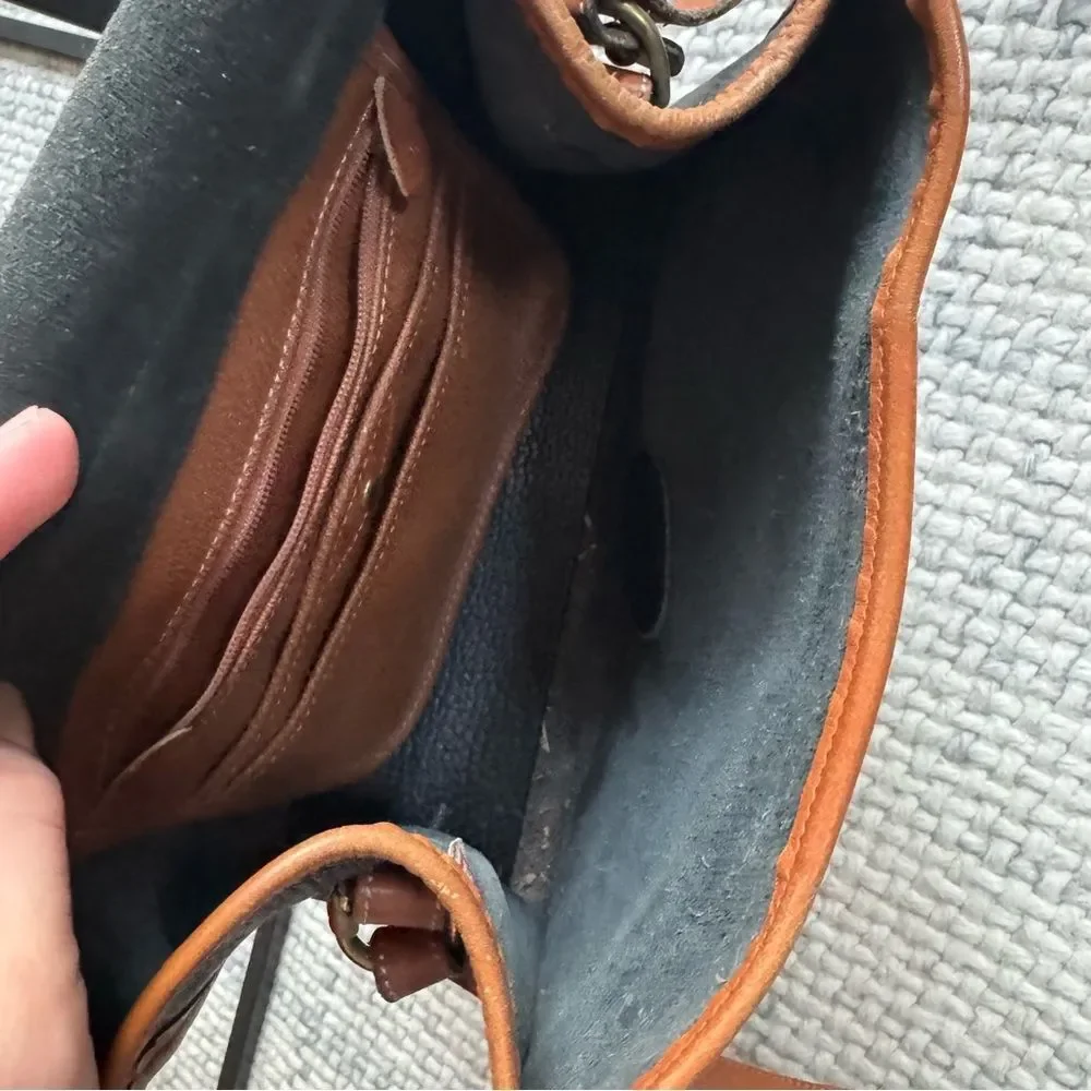 Vintage Dooney & Bourke Two Toned Black Brown Leather Essex Crossbody Purse